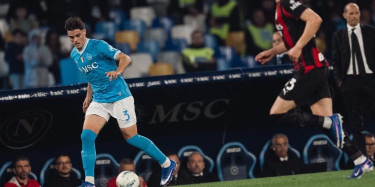 Supersfida e Serie A i takon Napolit, bie Milan