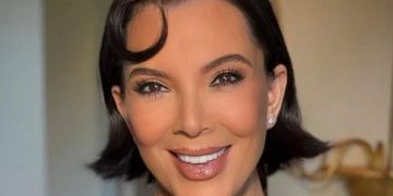 Kris Jenner hedh poshtë thashethemet se e urren lifting të fytyrës: Gënjeshtër!