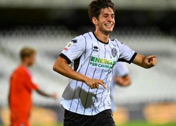 FOTO/ Nga Serie A në Angli, ekipe “big” futen në garë në Cristian Shpendin