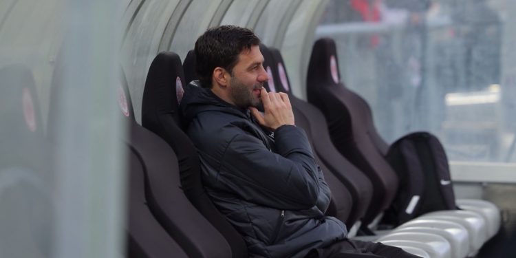 Shqiptarët në Europë / Edmond Kapllani dhe jeta e re si trajner: Nuk më mungon futbolli i luajtur, ndjej të njëjtën adrenalinë!