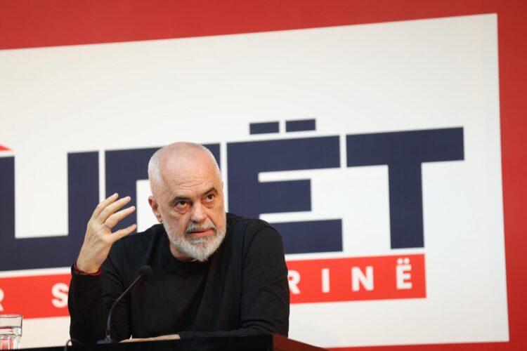 Rama: Korrupsioni nuk ka arritur kulmin, por lufta kundër korrupsionit