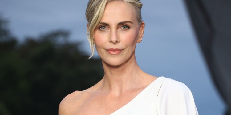 Charlize Theron: Nuk mendoj se mund të jetoj sërish me dikë