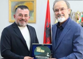 UST dhe Fondacioni “Egnatia” firmosin marrëveshje bashkëpunimi, fokus te sporti dhe të rinjtë