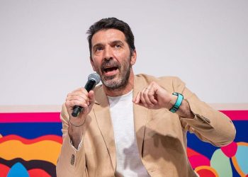 “3 arsyet e dështimit dhe rënies së axurrëve”, Buffon: Italia jashtë prej 3 botërorësh? Më e lehtë të shikosh 1000 alienë