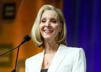 Nuk është vetëm “Friends”: ja si fiton ende miliona Lisa Kudrow