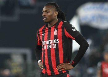 Drejt divorcit, Leao larg Milanos, tifozët kuqezi vërshëllejnë portugezin