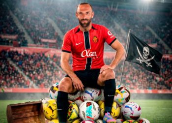 Parakaloi Eto’o, tani Muriqi sfidon edhe Mbappe, tifozët kërkojnë “Topin e Artë” për “Piratin” (VIDEO)