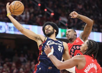 NBA/ Cavs fitojnë sërish, barazohen seritë në New York-Atlanta e Denver-Minesota