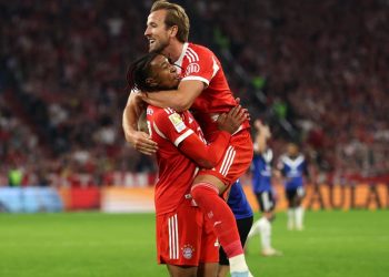 Bayern “fluturon” me dyshen Olise-Kane, ëndërrojnë fundin perfekt