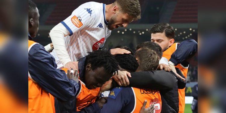 VIDEO/ Spektakël i Dinamos, mund me përmbysje Elbasanin. “Nëndetësja” triumfon 4:1 në “Air Albania”