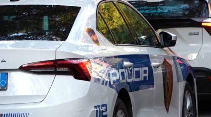 Vodhi para nga posta, arrestohet arkëtari në Përmet!