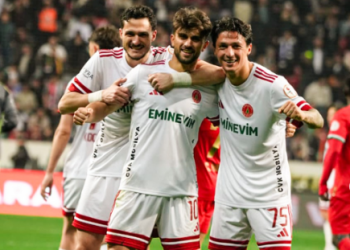 VIDEO/ Gol dhe asist, ish-kapiteni i Partizanit shkëlqen përsëri në futbollin turk – Balkanweb.com – News24