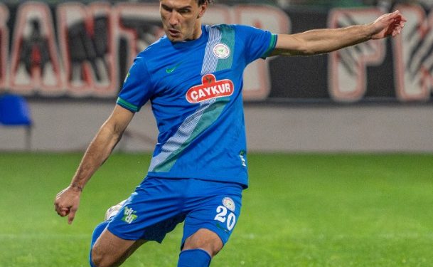 Realizoi një gol spektakolar, Qazim Laçi mahnit Turqinë, vlerësohet si më i mirë i ndeshjes (VIDEO)