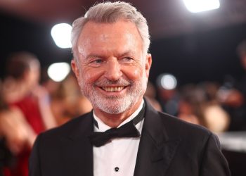 Aktori i “Jurassic Park” fiton luftën me sëmundjen e rëndë!