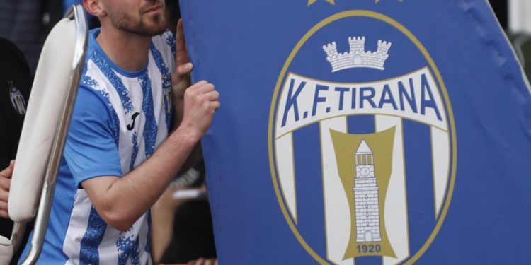 I bindur për mbijetesën e Tiranës, Redon Xhixha: Ja çfarë ka ndryshuar nga trajneri Nuhiju te Shehi