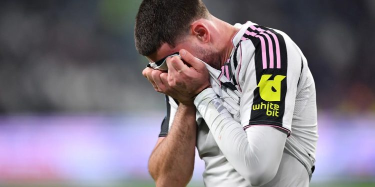 Tronditet Juve, Vlahovic sërish në “bokse”, 3 javë jashtë