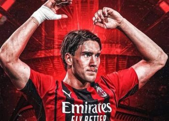 “Një djall me numrin 9”, Milan i rikthehet pistës Vlahovic