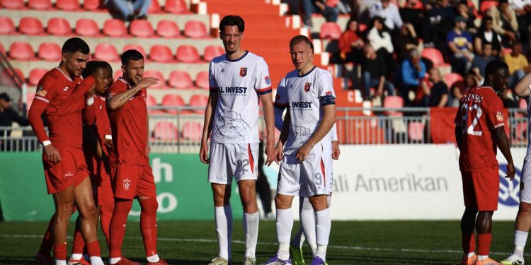 Mbrojtje “çeliku” dhe efikasitet, formula e suksesit të Vllaznisë drejt titullit kampion