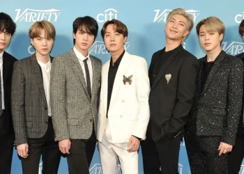 Kaos në rrjet: ARMY nuk përmbahet pas lajmit për BTS