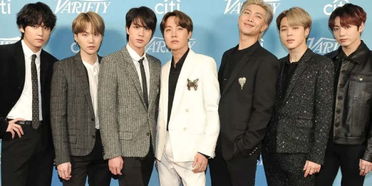 Kaos në rrjet: ARMY nuk përmbahet pas lajmit për BTS