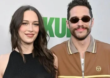 Vajza i bashkon, por dashuria lëkundet, çfarë po ndodh mes Pete Davidson dhe Elsie Hewitt?