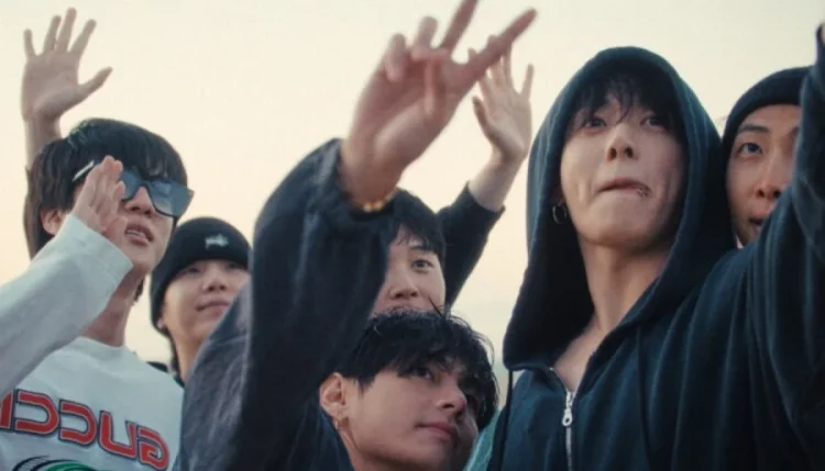 BTS rikthehen fuqishëm në AMA, gati për përballjen e madhe me yjet globalë