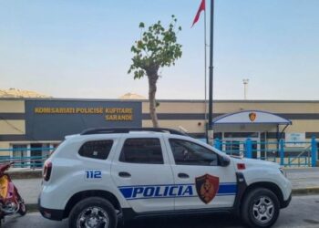Gjoba dhe bllokime për mjetet lundruese në Sarandë e Ksamil
