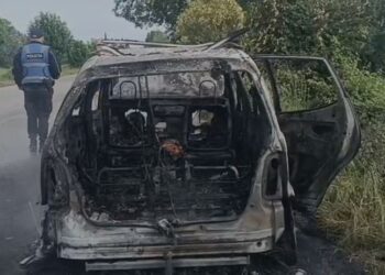 Shkrumbohet makina, shpëtojnë pa lëndime 3 persona