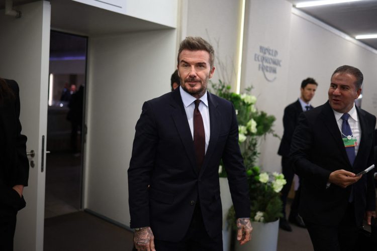 Beckham në histori, bëhet sportisti i parë miliarder britanik