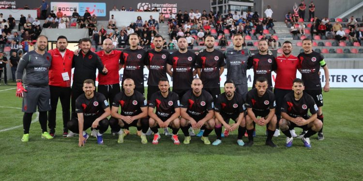 Shqipëria mbyll fazën e grupeve, nesër përballet me Francën në 1/8-at e Kampionatit Europian të Socca-s