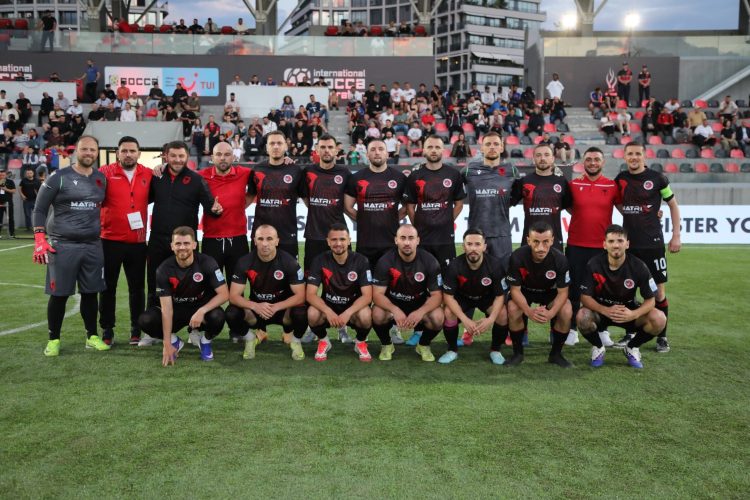 Shqipëria mbyll fazën e grupeve, nesër përballet me Francën në 1/8-at e Kampionatit Europian të Socca-s