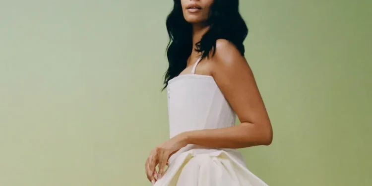 Aurora James humb vathin me diamant në Met Gala: “Kush e gjen ka fituar jackpot”