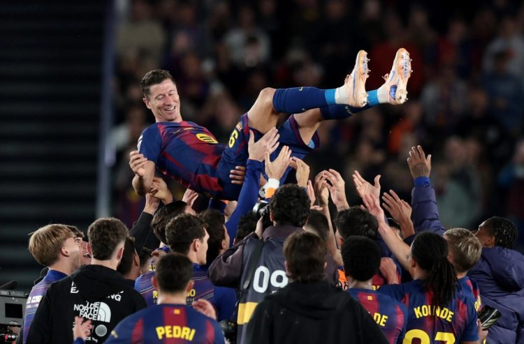 VIDEO/ Barça argëton tifozët, Lewandowski largohet mes lotësh: 4 vite të paharruara