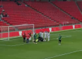 FINALE E “ÇMENDUR”/ Dëmtim i rëndë dhe karton i kuq, ndërpritet përkohësisht Egnatia-Dinamo(VIDEO)