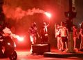 Futbolli kthen Parisin në “arenë lufte”! Një viktimë dhe qindra të arrestuar në festimet për finale e Champions League