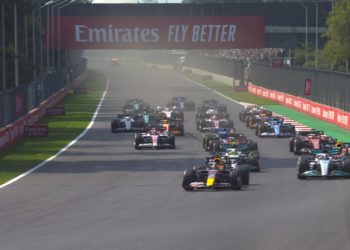 Mercedesi fiton dhe MekLareni bind, hierarkia pas Majemit në Formula 1