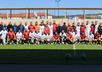 Veteranët e Shqipërisë & Kosovës zhvillojnë vëllazëroren speciale në kuadër të 10-vjetorit të pranimit të Kosovës në UEFA & FIFA