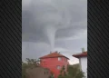 Tornado dhe breshër godasin Turqinë, të plagosur dhe dëme të shumta