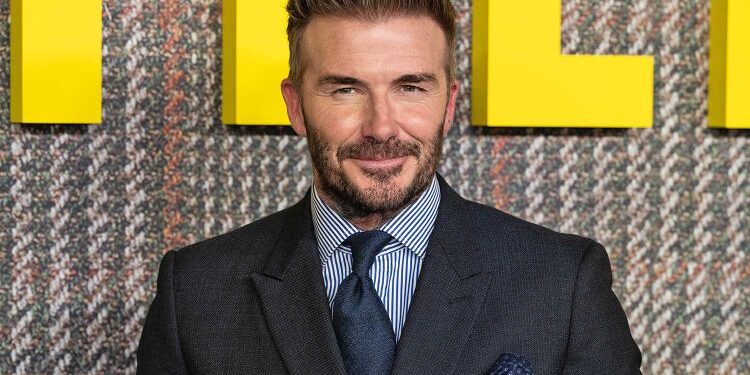 David Beckham bëhet sportisti i parë miliarder në Britani