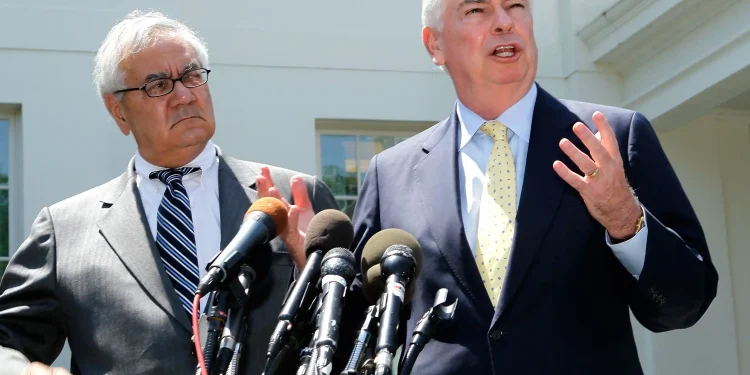 Ndërron jetë në moshën 86-vjeçare ish-kongresmeni amerikan Barney Frank