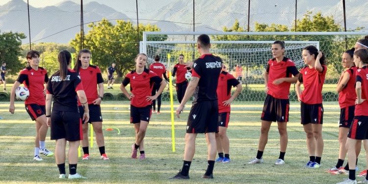 Botërori 2027 për vajza / Kombëtarja nis përgatitjet për sfidat ndaj Çekisë dhe Malit të Zi
