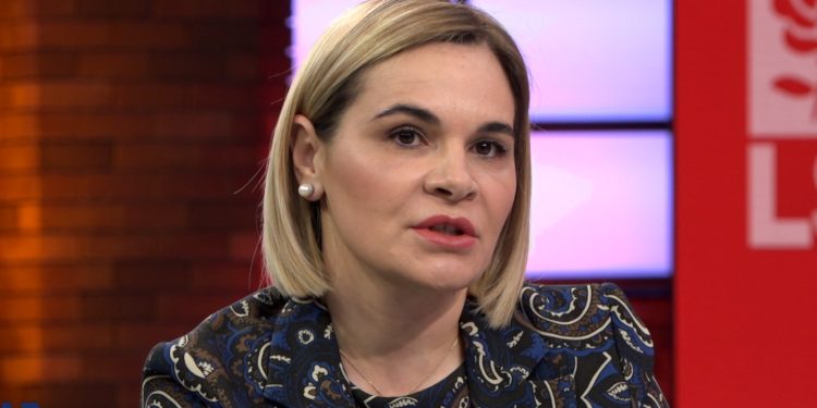 Monika Kryemadhi për Ilir Metën: Ka mbaruar ndoshta dashuria…