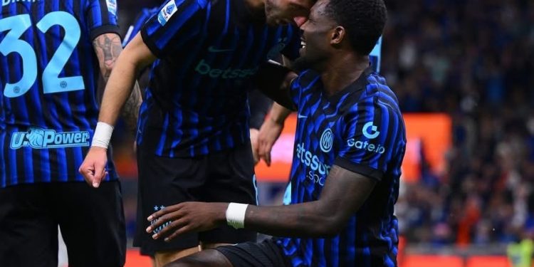 VIDEO/ Interi në majën e futbollit italian, fiton titullin në Serie A
