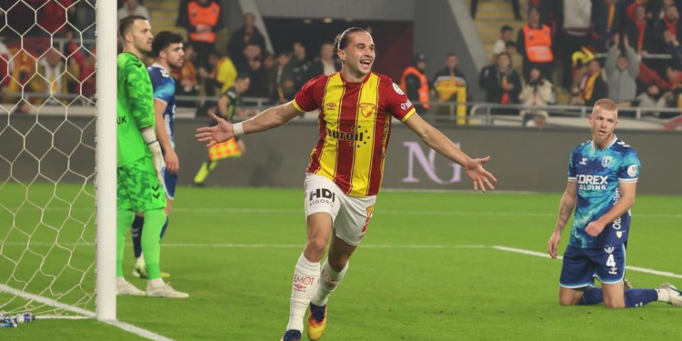 Lihet jashtë listës për të marrë pjesë në Botëror, futbollisti që u injorua nga Silvinjo mbetet opsion për kuqezinjtë