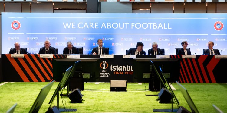 Komiteti Ekzekutiv i UEFA-s miraton ndryshimet e reja. Nga formati i ri i Nations League & eliminatoret e Europianit, te tribunat në këmbë