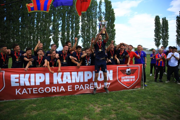 Mbyllen kampionatet e Kategorisë së Parë për U-17, U-16 dhe U-15, zhvillohen ceremonitë e dorëzimit të trofeve