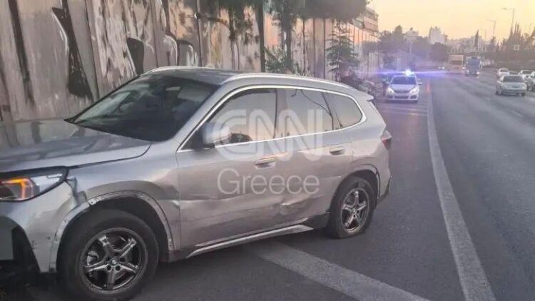 Shqiptari në Greqi plagos me armë pronarin e një dyqani, pas arratisjes shkakton aksident (FOTO)
