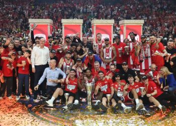 BASKETBOLL/ Olimpiakos kampion në EuroLeague, mposht Realin në finalen dramatike