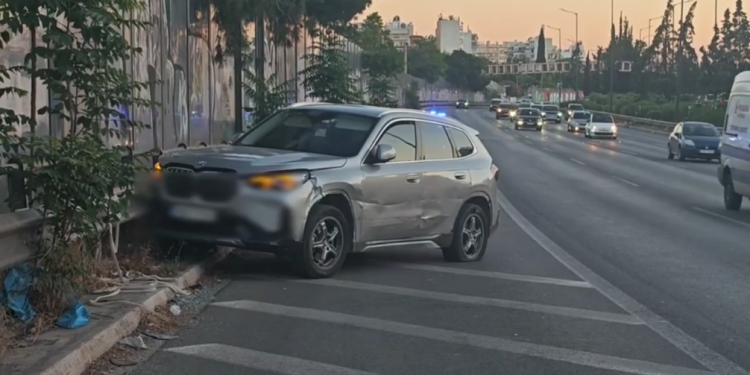 Shqiptari në Greqi plagos me armë pronarin e një dyqani, pas arratisjes shkakton aksident (FOTO)