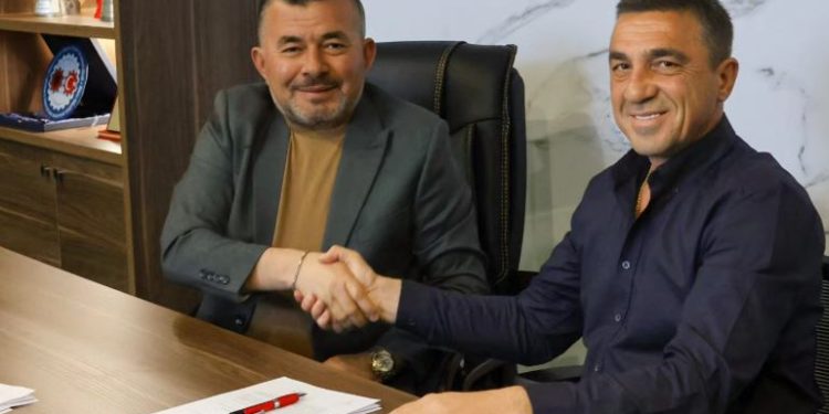“Egnatia nuk po mendon më për kampionatin”, Nevil Dede rreshton problemet e rrogozhinasve: Skuadër e fikur, ndoshta janë aq të zotët…